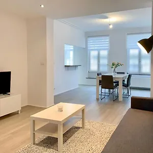 https://apt-smart-appart-uptown.brusselshotelsbook.com