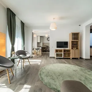 https://vila-cotroceni-boutique-apartments.bucharesthotelsnow.com